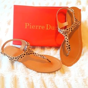 Pierre Dumas 8 1/2 sandals